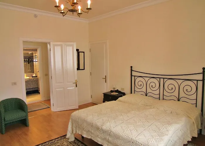 Alhambra 2* לה אורוטבה