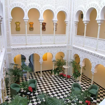 Otel Alhambra 2*